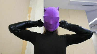 Stefania eliminates her victims using nylons Stefania eliminates her victims using nylons